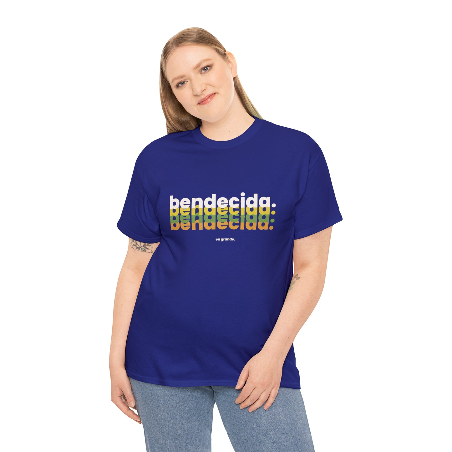 Bendecida En Grande Graphic Tshirt Unisex Heavy Cotton Tee