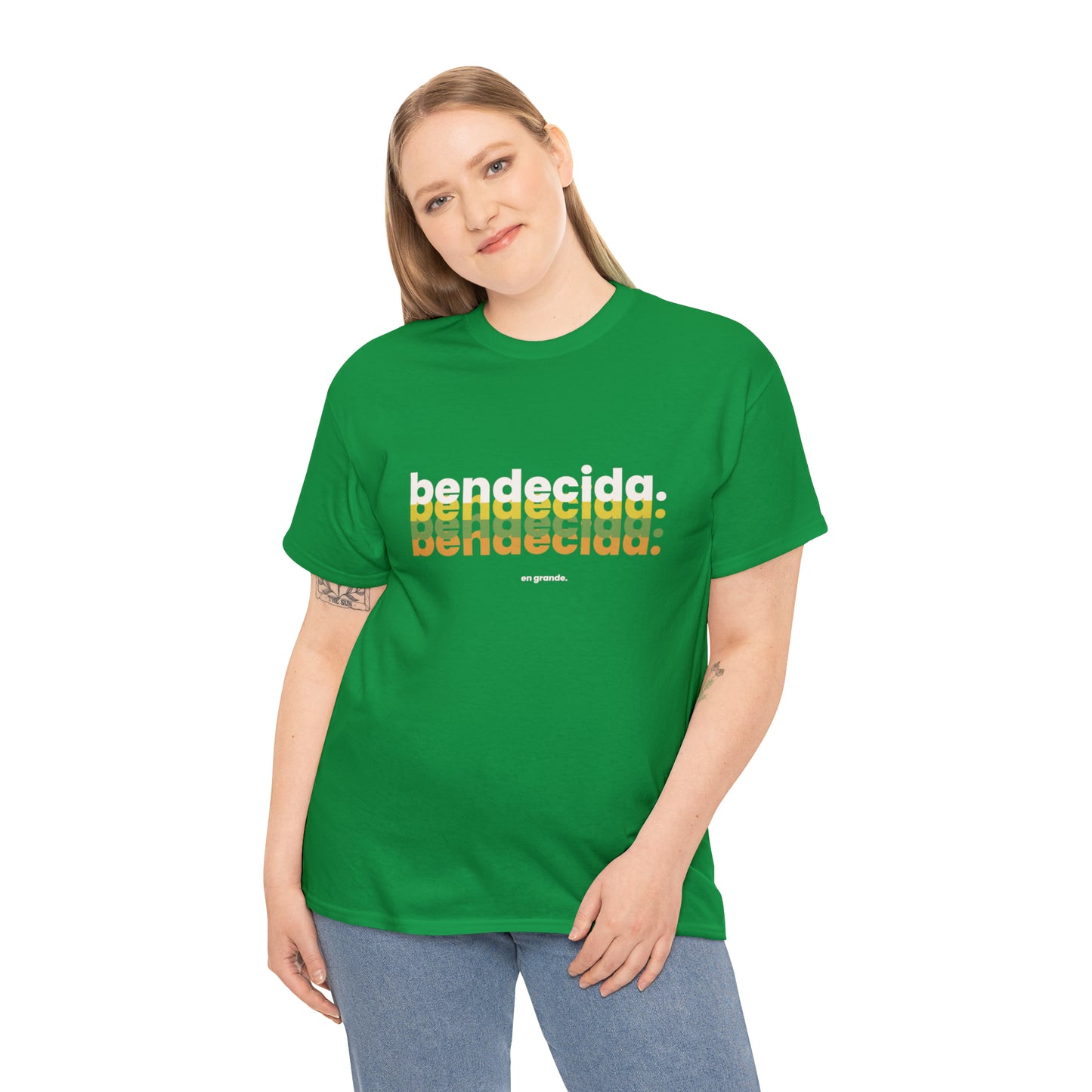 Bendecida En Grande Graphic Tshirt Unisex Heavy Cotton Tee